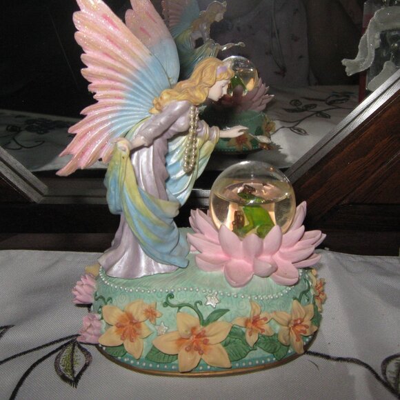 Vintage RARE San Francisco Music Box Marjorie Sarnat Someday My Prince Will Come - Picture 1 of 11